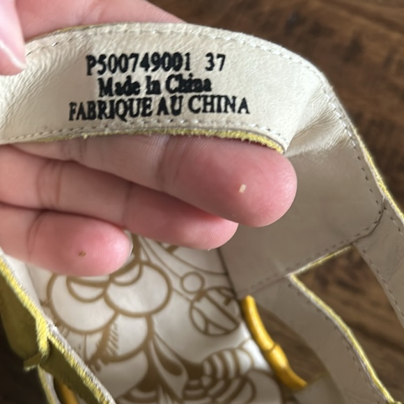 Fly London size 7 sandals. Worn a few times. - Picture 5 of 7